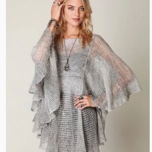 Free People Watson Ombre Gray Sweater Cape Poncho  Size Extra Small